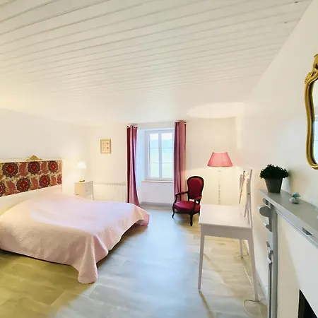 Semesterbostad Maison De Charme Laurichesse Trizac